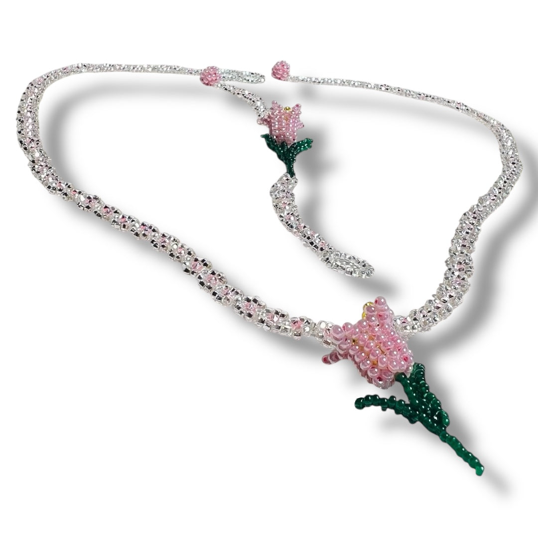 Collar florecita solitaria